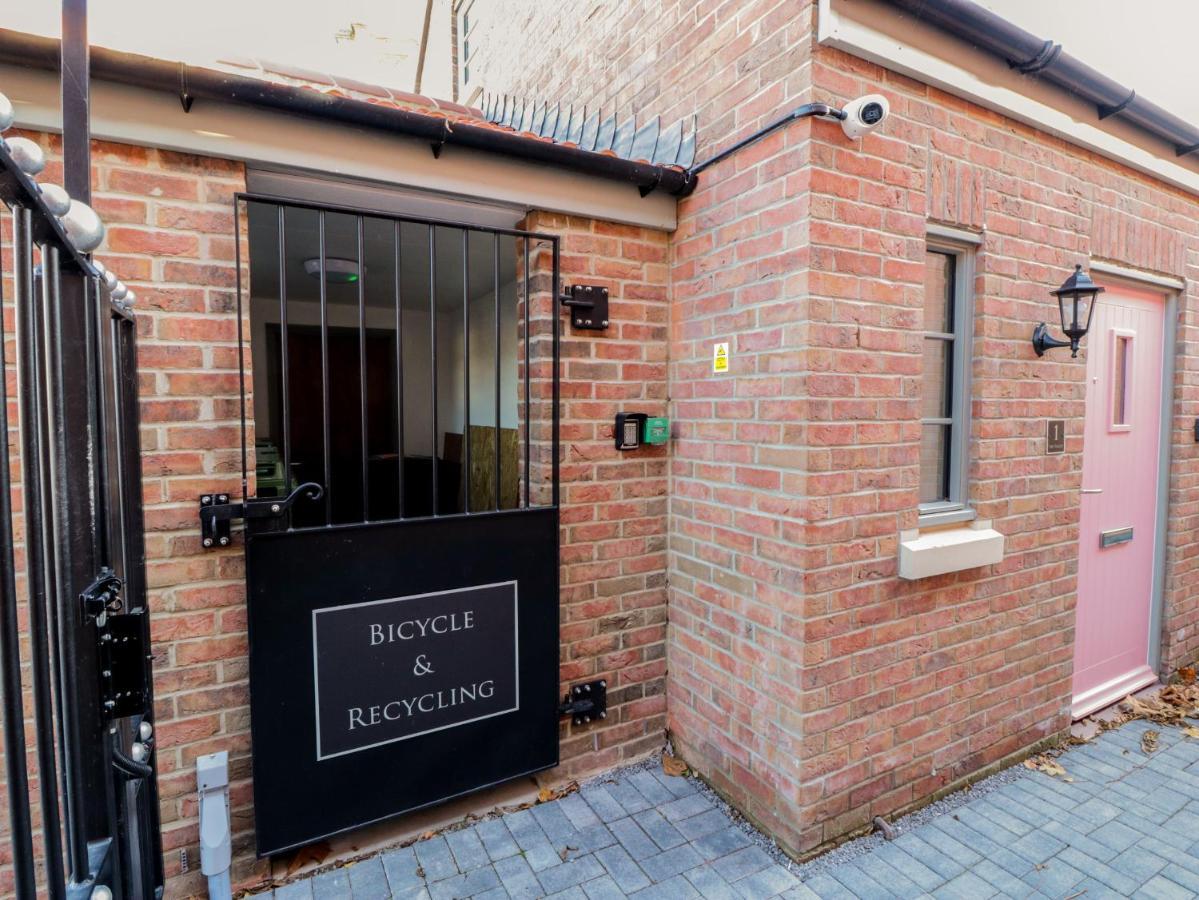 3 The Vaults Glastonbury Exterior foto